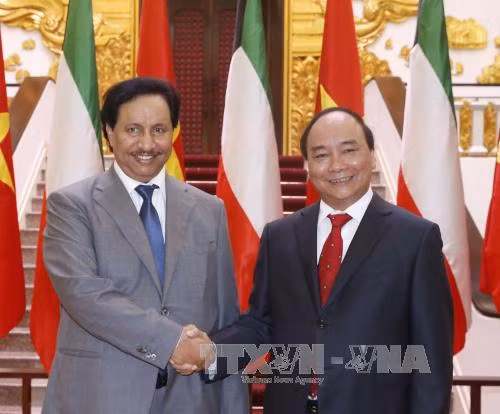  阮春福总理欢迎科威特首相谢赫•贾比尔•穆巴拉克•哈马德•萨巴赫到访。