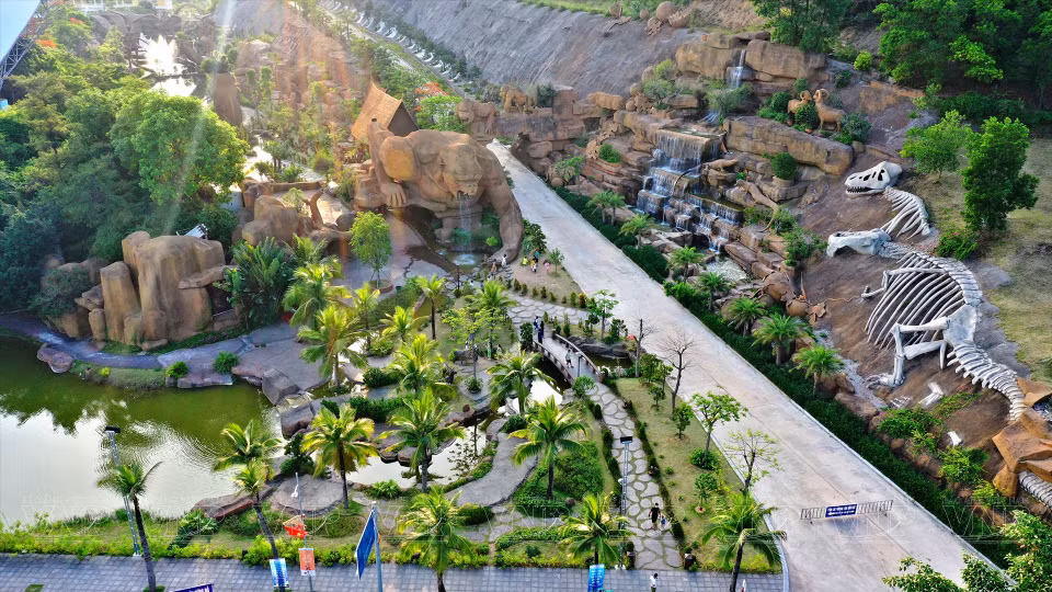 巡洲国际旅游区King Kong公园的一角。图自 《越南画报》