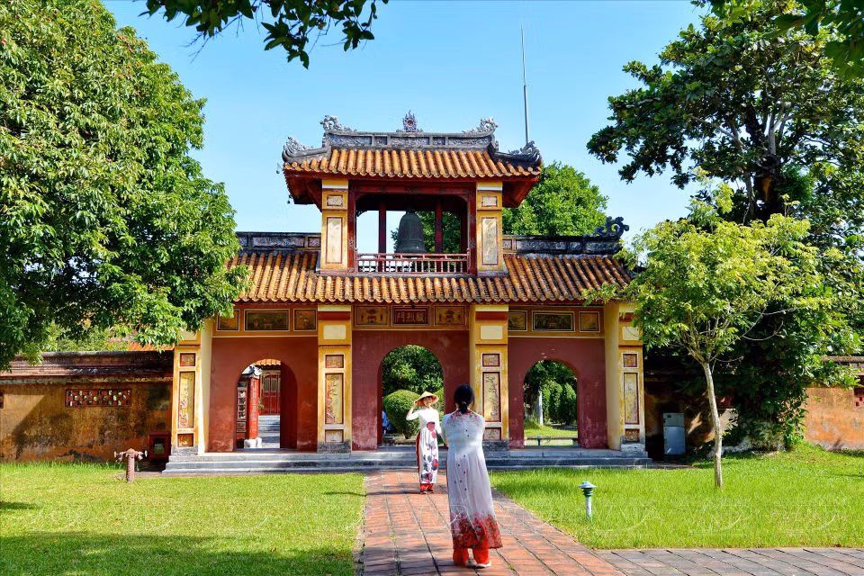 入夏的顺化古都景观美如画。图自越南画报