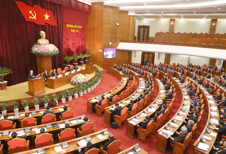 越共第十二届中央委员会第三次全体会议于7月4日上午在首都河内开幕。（图片来源：越通社） 
