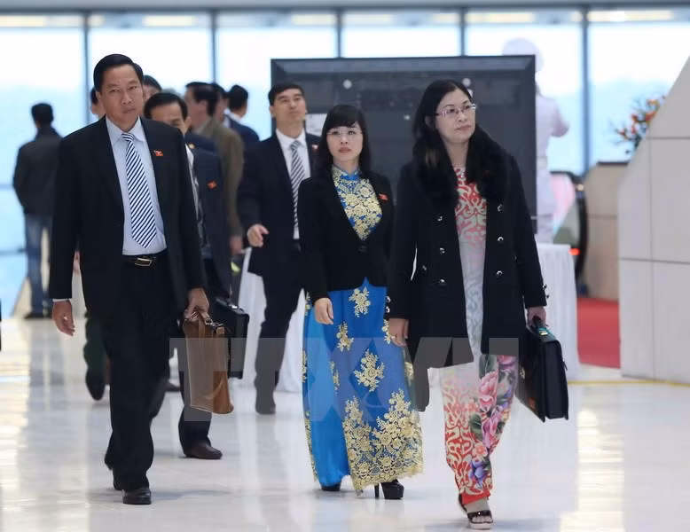  出席会议的代表们。（图片来源：越通社）