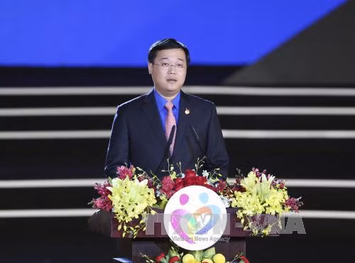 越南胡志明共青团中央书记处第一书记黎国风在闭幕式上发表（图片来源：越通社）