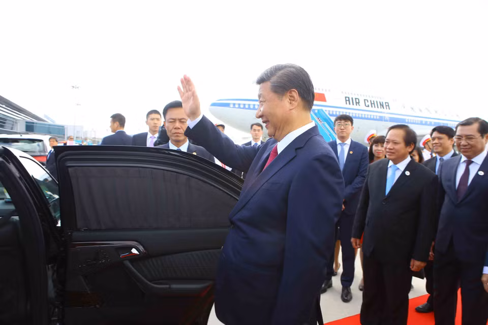 中共中央总书记、国家主席习近平抵达越南岘港国际机场。（图片来源：越通社）