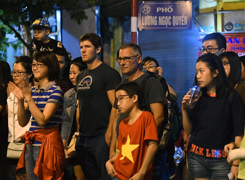 吸引国内外游客。（图片来源：越南《人民报》）