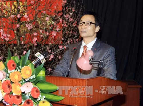  越共中央委员、政府副总理武德儋在会议上发表讲话。（图片来源：越通社）