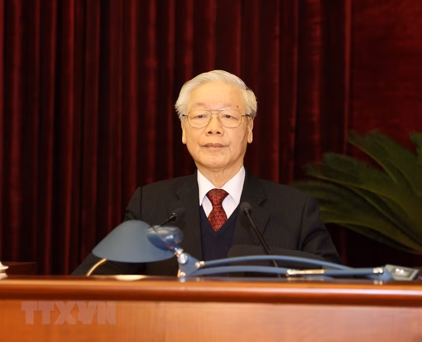 越南共产党第十二届中央委员会第十五次全体会议1月17日在河内落下帷幕。越共中央总书记、国家主席阮富仲致闭幕词。图自越通社