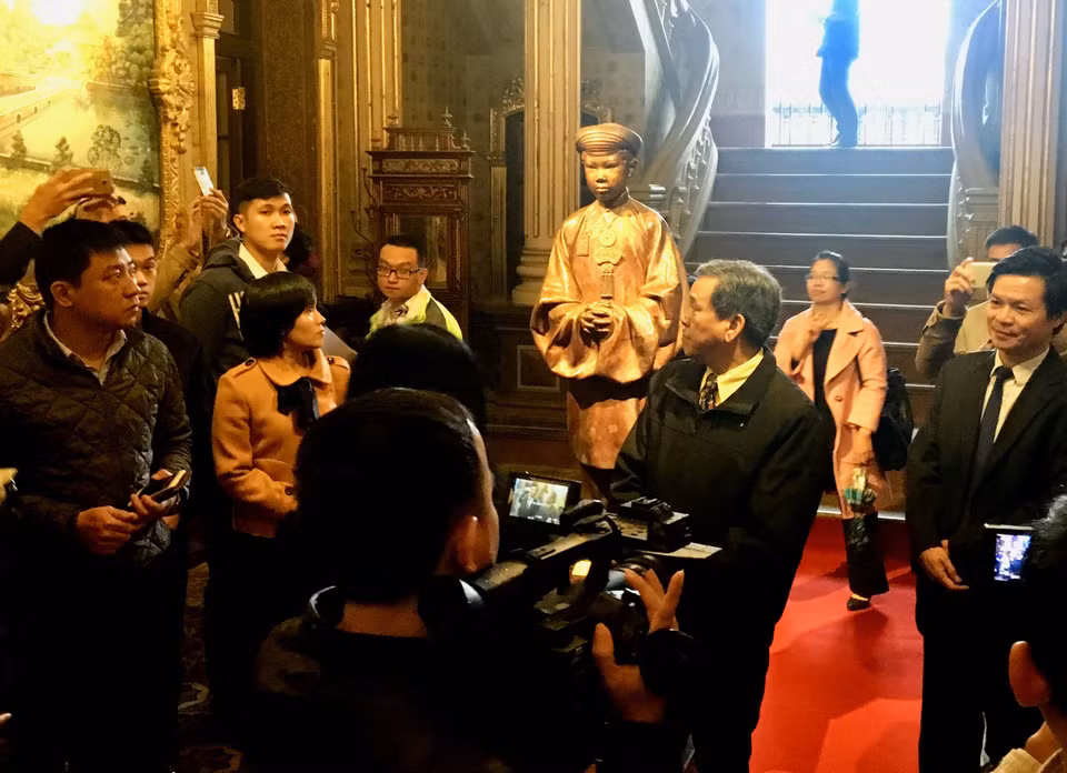 在安定宫举行的各项展览活动吸引众多游客前来参观。越通社记者 国越 摄