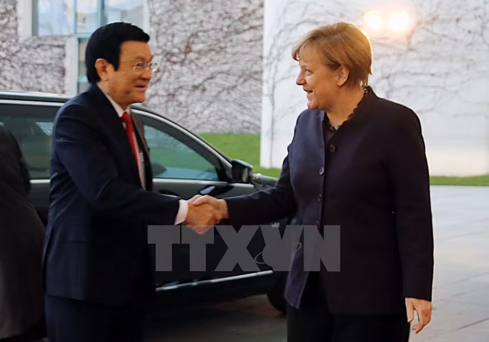 张晋创主席在首都柏林会见德国总理安格拉·默克尔。（图片来源：越通社）
