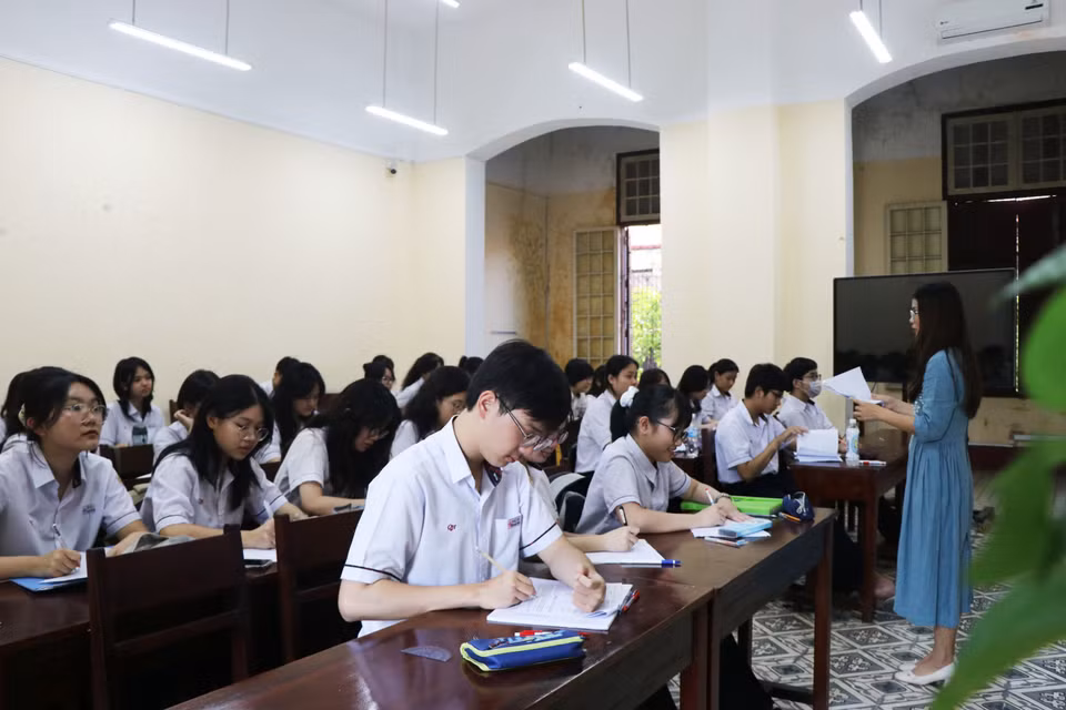 成为顺化国学重点高中学校学生是顺化省乃至中部地区各省市学生的梦想和骄傲。图自越通社