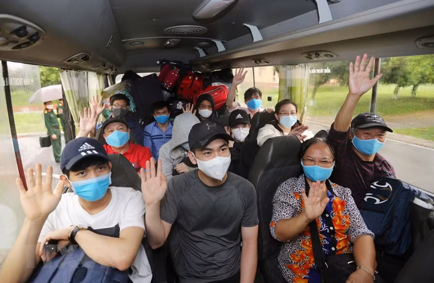 已经完成集中隔离的公民将回到家乡继续居家隔离。越通社记者 杨江 摄