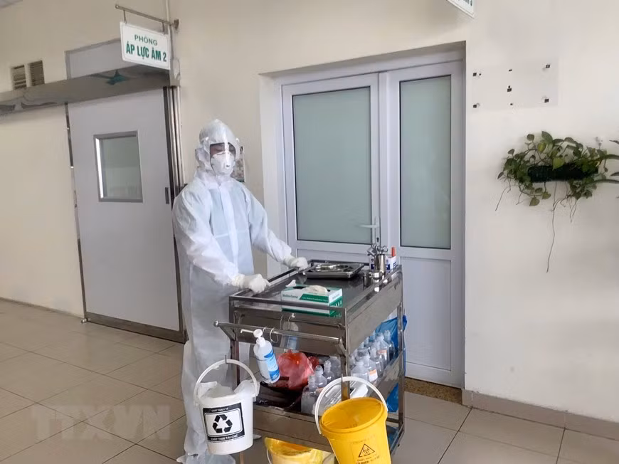 意识到医务人员在防疫工作中的重要作用，医院一向高度重视保障医务人员的安全。（图自越通社）