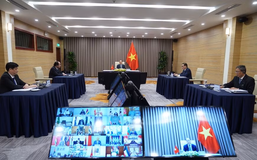 越南政府总理阮春福出席不结盟运动视频峰会。这是近60年来不结盟运动首次以视频方式举行会议。图自越通社