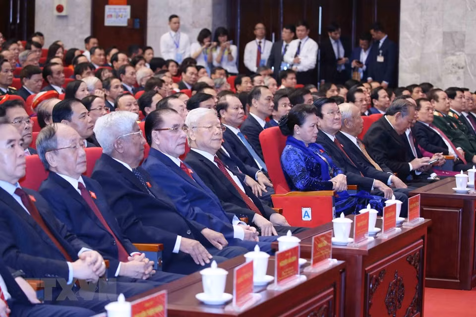 出席大会的越南党和国家领导人。越通社记者 芳花 摄