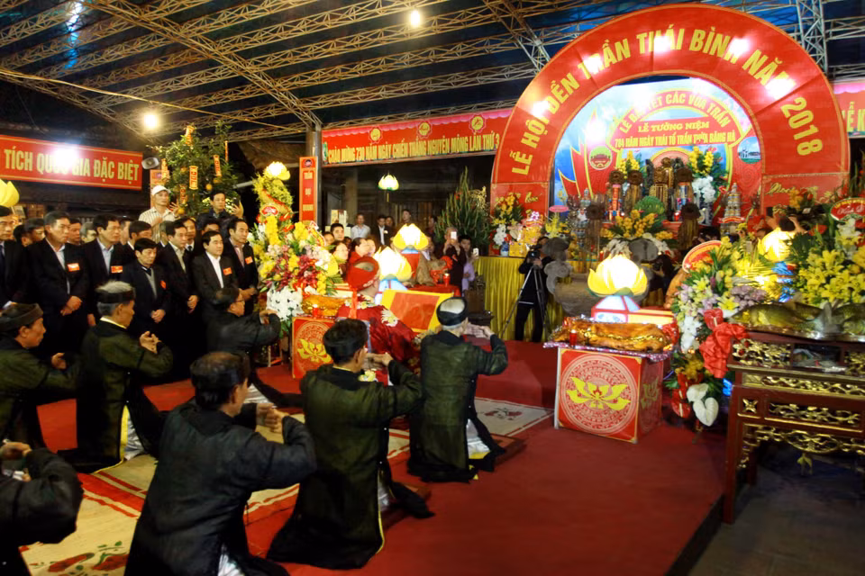 太平省陈祠庙会开庙仪式。（图片来源：越通社）