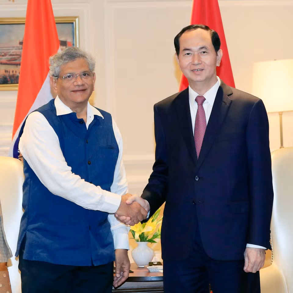 越南国家主席陈大光会见印度共产党(马克思主义)总书记西塔拉姆·亚丘里。越通社记者 彦创 摄
