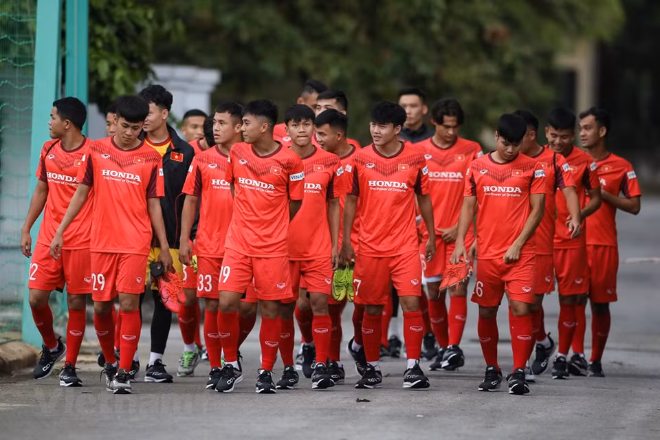 8月18日下午，越南U22球队在越南青年足球训练中心进行8月份第一场排练。越通社记者 福校 摄
