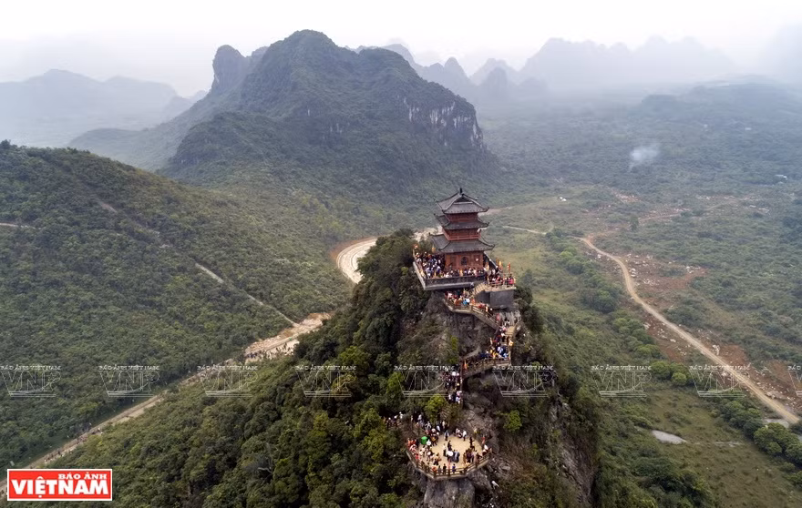 三祝寺里面玉寺的风景。图自越南画报