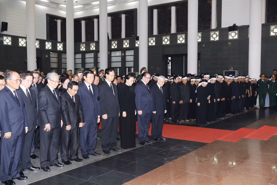 越南国家主席陈大光追悼会在河内举行。图自越通社