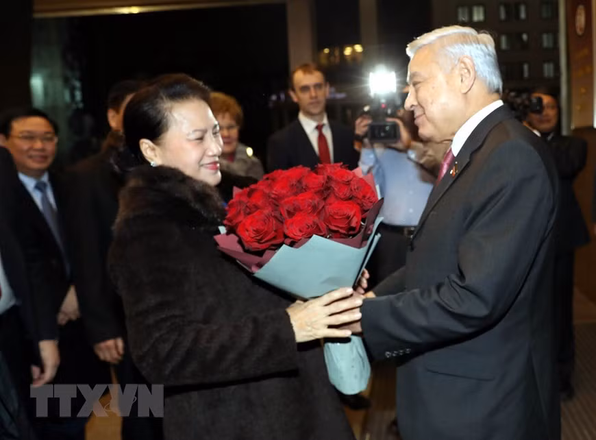 阮氏金银主席首次对白俄罗斯进行正式访问旨在加强越南与白俄罗斯在多个领域的合作和传统友好关系以及继续推动越白两国国会间各项合作协议落地实施。图自越通社