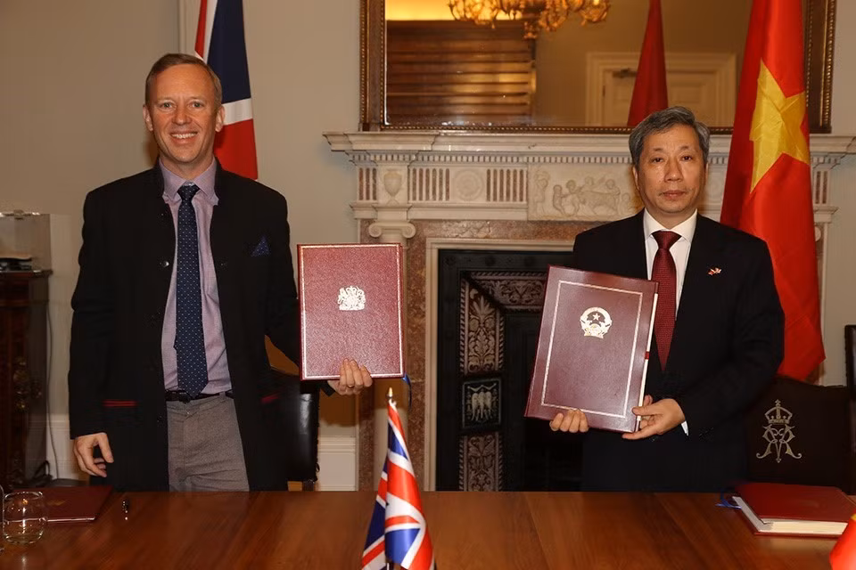 UKVFTA协定不仅开放了商品和服务贸易，而且还纳入了许多其他重要因素，例如面向绿色增长和可持续发展等。图自越通社