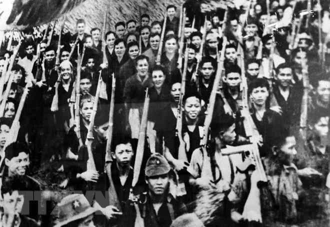 1945年8月26日，芹苴居民总起义取得圆满成功。图自越通社 组图：八月革命胜利暨九•二国庆节75周年：独立自由更可贵