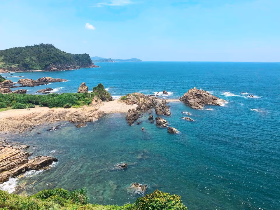 姑苏--越南东北地区富有旅游潜力的岛县。图自越通社
