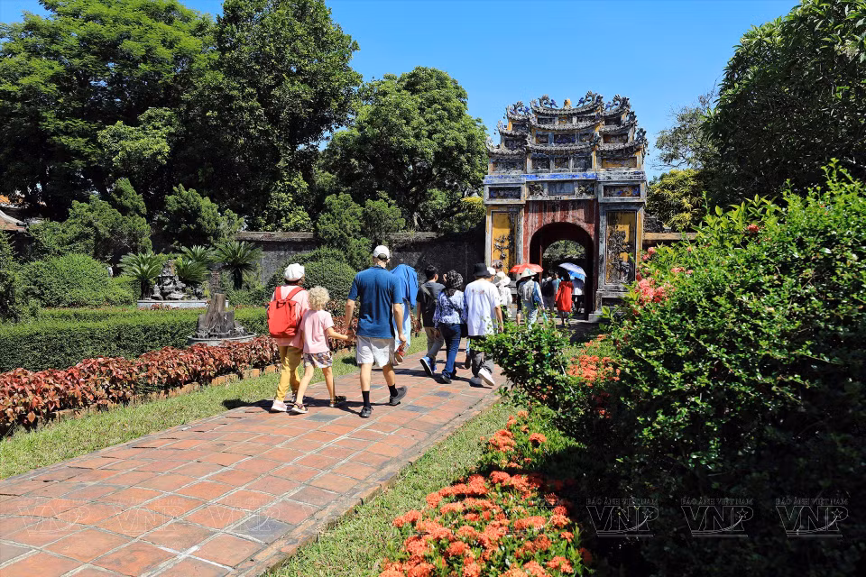 延寿宫拥有几乎保持原状的古老拱门。图自越南画报
