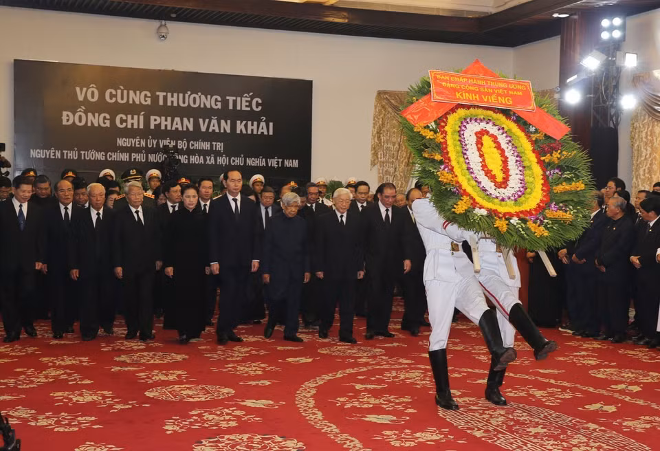 越南原政府总理潘文凯吊唁仪式3月20日在胡志明市统一会场举行。（图片来源：越通社）