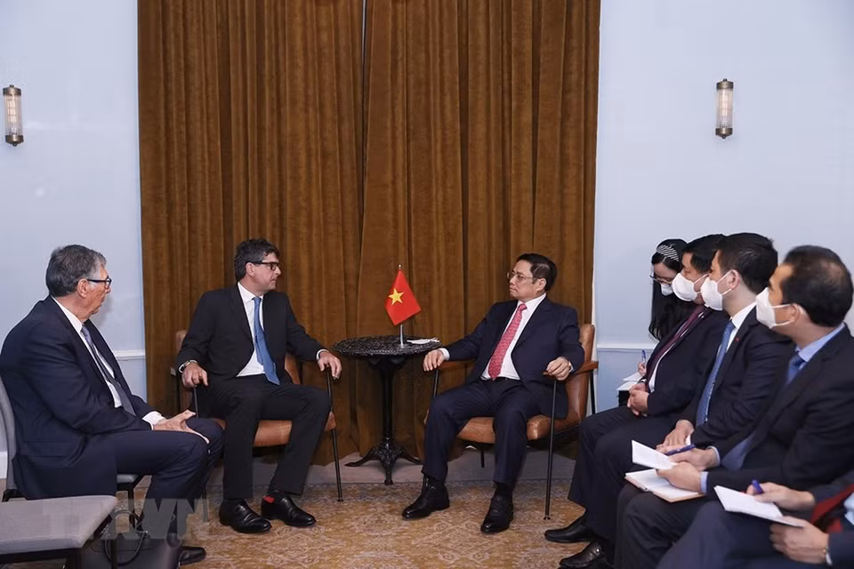 越南政府总理范明政会见越南怡和集团（Jardine）经理与越南怡和集团（Jardine）主席Alain Cany。图自越通社