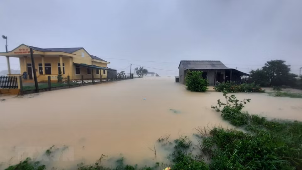 甘露县甘瑞乡一望无际的水。（越通社记者 胡求摄）