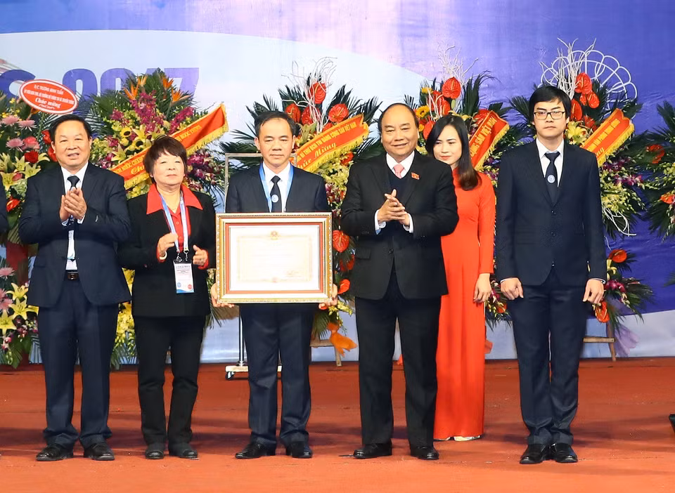 阮春福总理出席眼科医院成立100周年纪念典礼 。（图片来源：越通社）