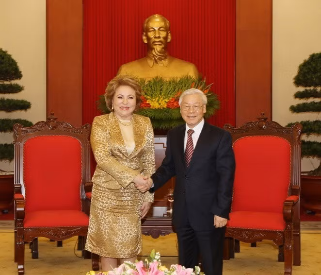 2017年2月22日，越共中央总书记阮富仲会见对越南进行正式访问的俄罗斯联邦委员会主席瓦伦蒂诺•马特维延科(Valentina Matviyenko)。图自越通社