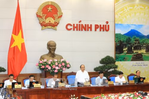 越南政府总理阮春福​在会议上发表讲话。（图片来源：越通社）