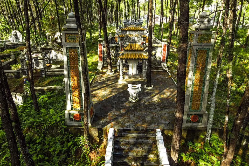 协和陵是协和阮朝时期第六代皇帝协和（本名阮福洪佚）的陵墓. 图自vnexpress.net