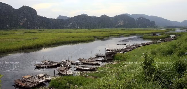 竹船是当地居民用来捕鱼的工具，自从云龙发展生态旅游，约有400艘用于运送游客。