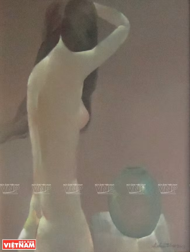 胡友首的《神秘》（粗布油画）。图自越通社