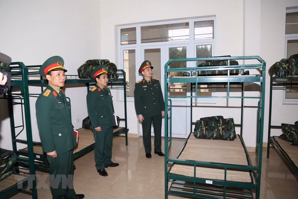 到目前为止，首都司令部已为从韩国疫区归来的越南公民充分准备日用品和所需的设备，确保绝对安全的隔离条件。图自越通社