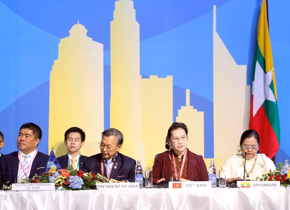 越南国会主席阮氏金银出席第40届东盟议会联盟大会全体会议。图自越通社