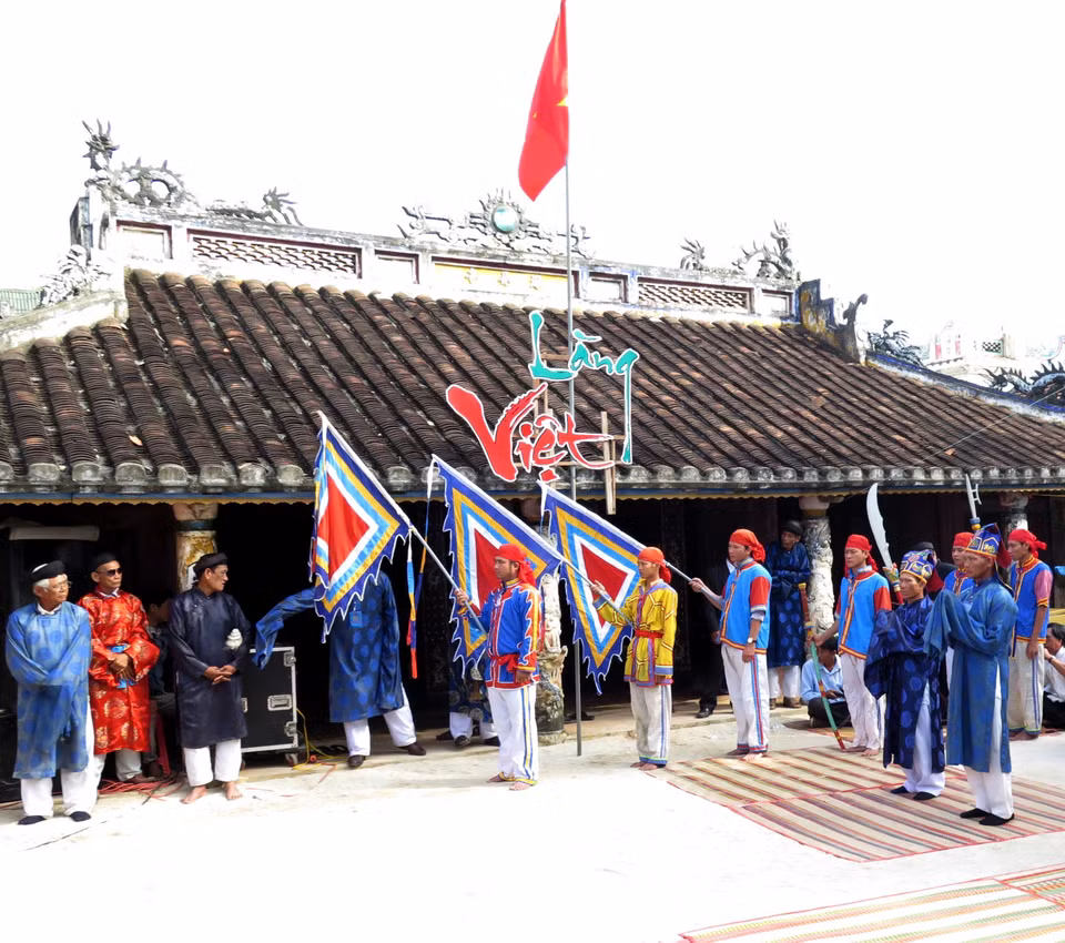 “黄沙宾替身祭礼”仪式。越通社记者 福玉 摄 