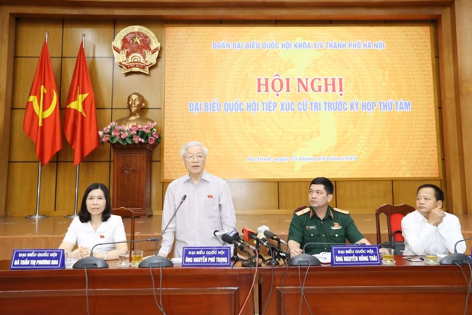 阮富仲在会上发表讲话。越通社记者 智勇 摄