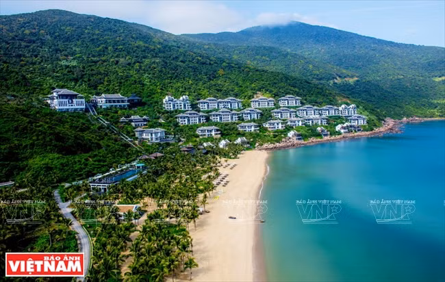 岘港洲际阳光半岛度假酒店(InterContinental Danang Sun Peninsula Resort)是2017年APEC领导人峰会举办地。越通社记者 清和 摄