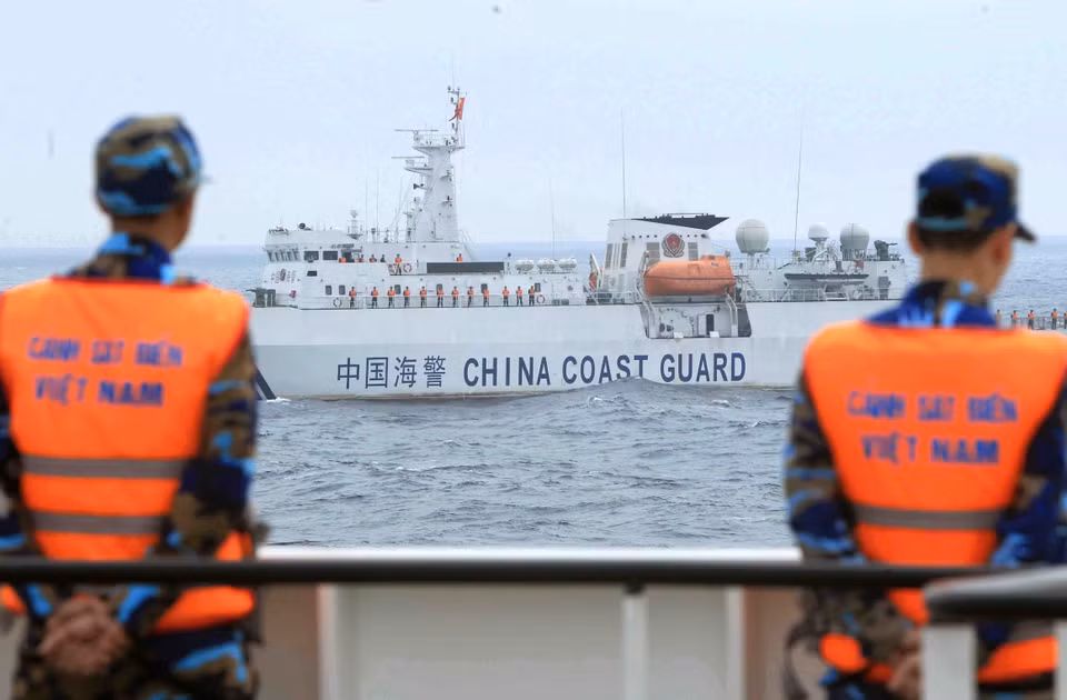 越中两国海警开展北部湾共同渔区渔业海上联合检查。越通社记者 安灯 摄