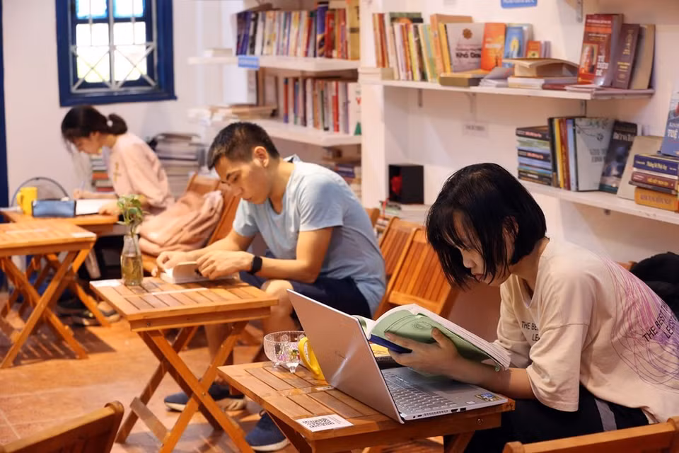这家图书馆是由一家化妆品经营公司以及书籍爱好者社群一同筹集建设的。越通社记者英俊 摄