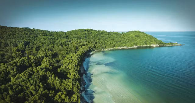 如诗似画的富国岛肯海滩美景。