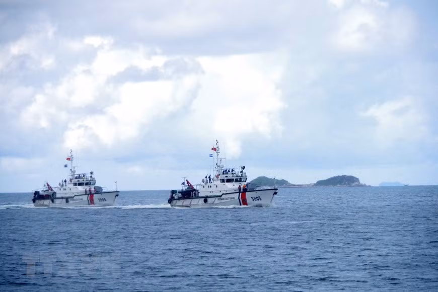 第102号海队的舰艇进入射击线。图自越通社