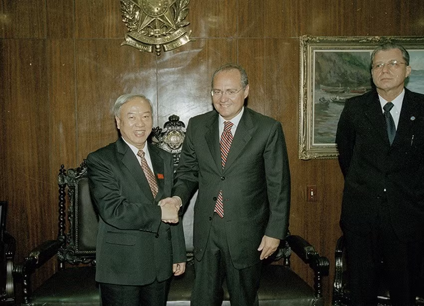 2006年3月7日，巴西参议院议长José Renan Vasconcelos Calheiros会见越南国会主席阮文安。越通社记者 智勇 摄