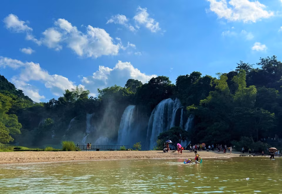 板约瀑布是高平省具有代表性的旅游景点。图自越通社