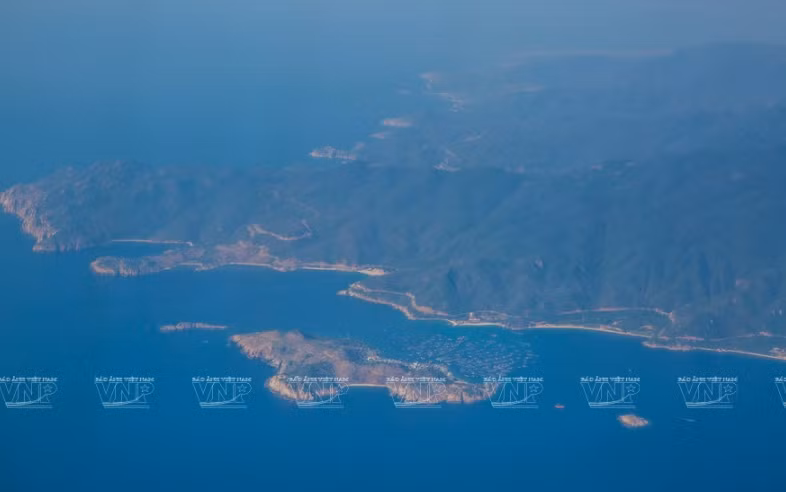 平巴岛——庆和省人民发展龙虾养殖业之地。图自越通社