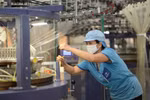 2025年上半年全国纺织品服装出口额同比增长约11%。图自Vietnam+