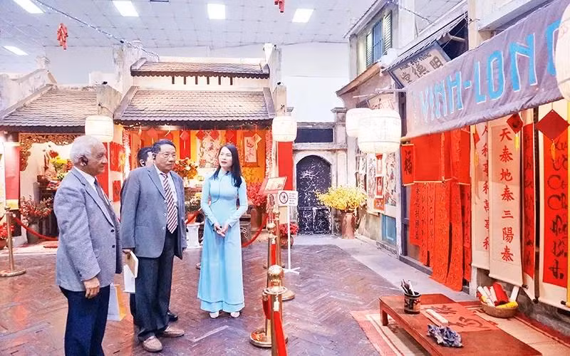 游客体验智能讲解系统。图自《人民报》